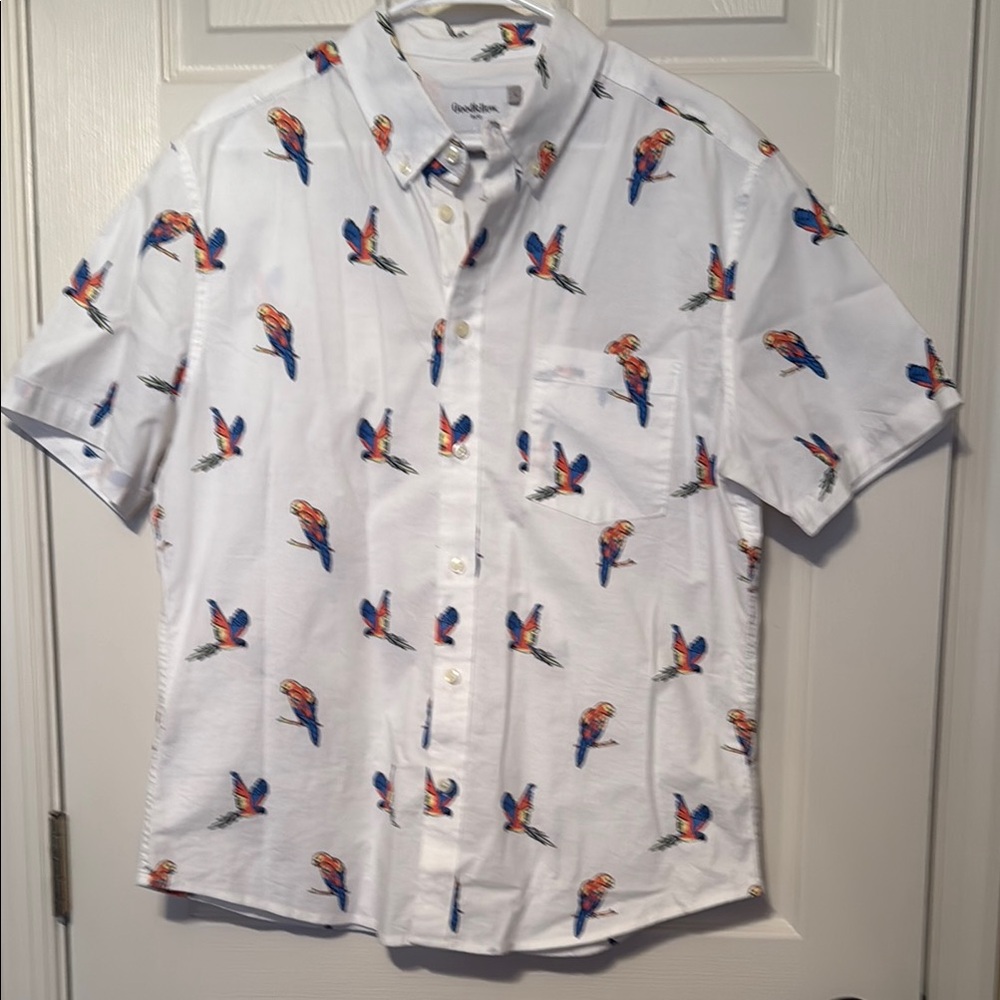 Goodfellow & Co White and Blue Casual Button Down Shirt EUC